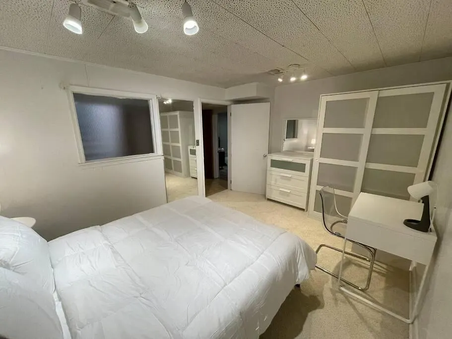 Lovely 2 Bedroom Basement Apartment In Toronto